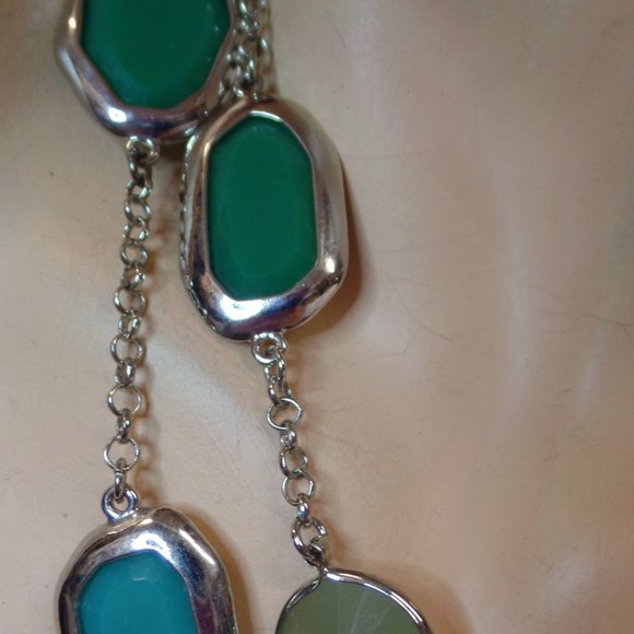 Premier Designs (PD) Silvertone Blues & Greens 36" Necklace - Picture 6 of 14